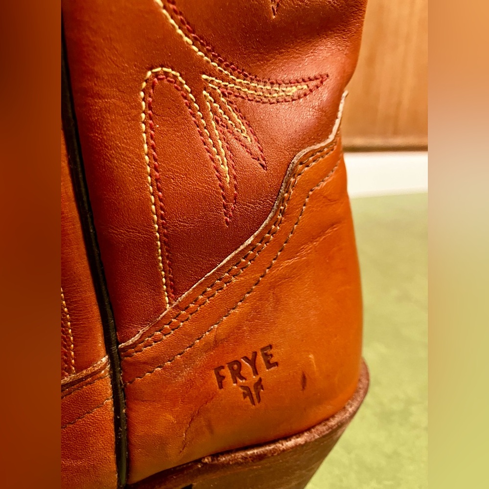 1980 Vintage Frye Leather Cognac Tree Art Embroidered Cowboy Boots - Picture 3 of 8